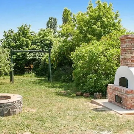 Nyaraló Amazing In W/ 4 Bedrooms *