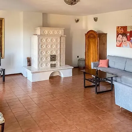 Amazing In W/ 4 Bedrooms Nyaraló