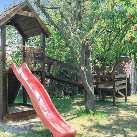 Nyaraló Amazing In W/ 4 Bedrooms Badacsony